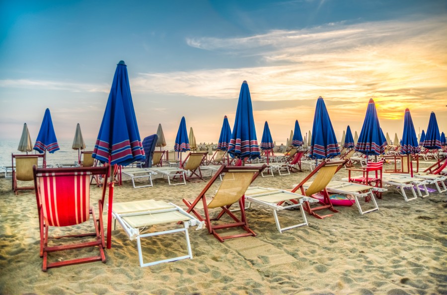 'Beach chairs' on skitterphoto