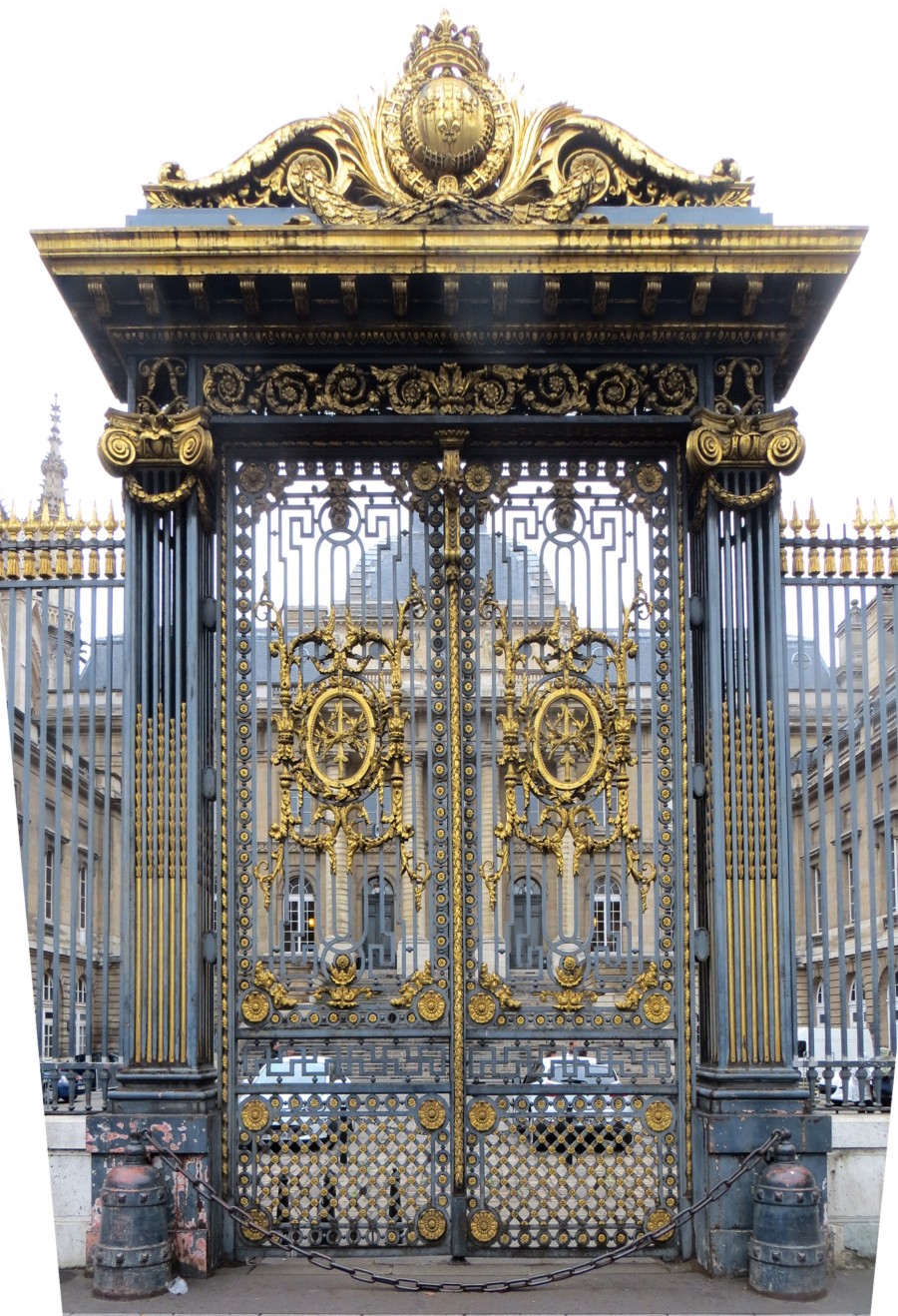 elaborate gate